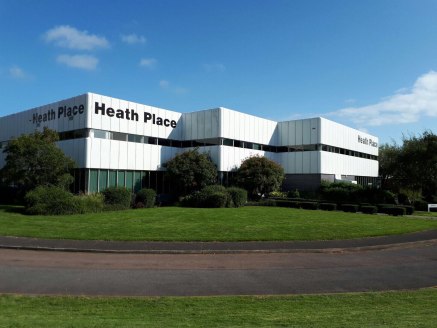 Heath Place offers tailor made office space to suit your exact requirements with very competitive prices on flexible terms, from monthly licence agreements with all inclusive rates to 5+ year leases. Whether you require large open plan layouts or par...