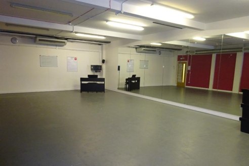 The property comprises an established performance school. The Riverside Business Centre is located within walking distance of Guildford railway station and the town centre....