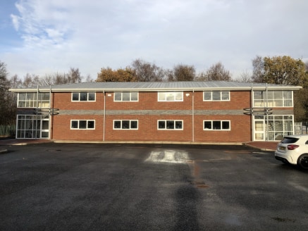 2 new office premises of approximately 2,600 sq ft each. 

Each office over ground and first floor.

Can be combined to create c 5,200 sq ft if required.

Convenient location on Evans Way, Queensferry close to retail park and Asda. Easy access to A49...