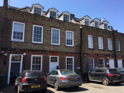 The premises occupy a prominent position on Richmond Hill, comprising ground and first floor office accommodation within an attractive period building. The building benefits from excellent natural light, two separate entrances, multiple meeting rooms...