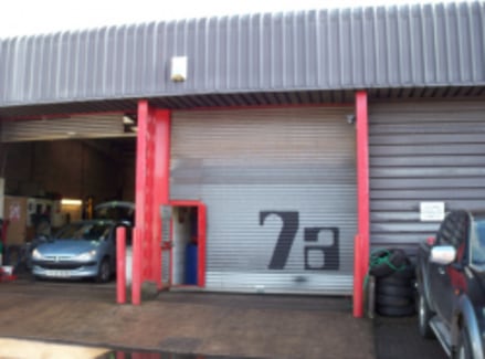 UNIT 7a ALEXANDRA INDUSTRIAL ESTATE, WENTLOOG, CARDIFF, CF3 1EY\n\nTO LET\n1,200 sq.ft.\n\nMid-terrace unit available May 2020 of 1,200 sq.ft..\nEstate situated within a secure fenced compound with 24 hour security monitoring.\n\nRent from only &poun...