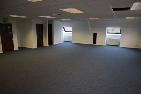 Modern good quality open plan office suite located just off the A33 mid-way between Reading and Basingstoke with car parking and excellent access to both the M4 and M3 motorways.