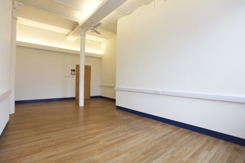 The suite is located from one of Dean Cloughs many gallery corridors and has access shared modern kitchen and male and female wc facilities. 

D Mill is situated within the heart of Dean Clough and offers a variety of modern office suites having the...