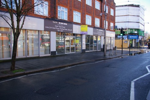 Large retail unit in Twickenham town centre, ready for immediate occupation