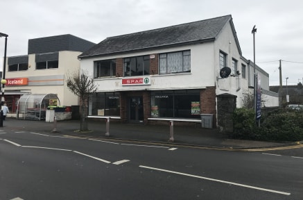 Retail premises extending over 2 floors comprising a total of 6,071 sq ft.

Suitable for a variety of uses/redevelopment subject to planning. 

The subject premises are situated immediately adjacent to B&M and Iceland whilst other occupiers in the im...