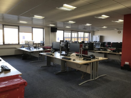 An imposing town centre office building offering open plan accommodation is with limited columns. The space is ready for immediate occupation with perimeter trunking, suspended ceilings and some internally partitioned offices/meeting rooms. The space...