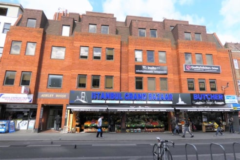 Ashley House is a Town Centre office building close to High Street amenities and excellent public transport links. The building provides office accommodation over 4 floors.\n\nTERMS\n\nA new FRI lease is available for a term to be agreed.\n\nRENT\n\n...