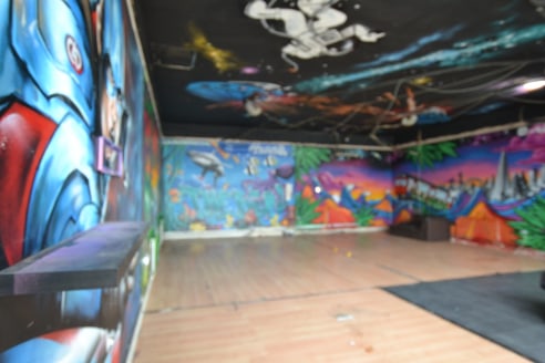 Clarke & Lloyds property consultants are pleased to offer this fantastic Ground warehouse unit or offices . The offices are located on Hessel street, just moments away from commercial...