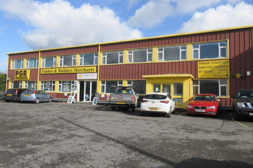 Office/light industrial building in prominent position