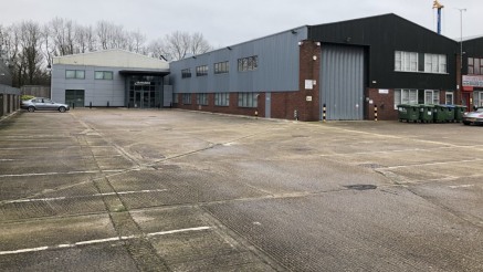 The unit is located approximately half a mile from Junction 8/9 of the M4 motorway on Priors Way, Maidenhead. The property is accessed via the A308 Windsor Road providing easy and direct access to Maidenhead and Windsor town centres and the surroundi...