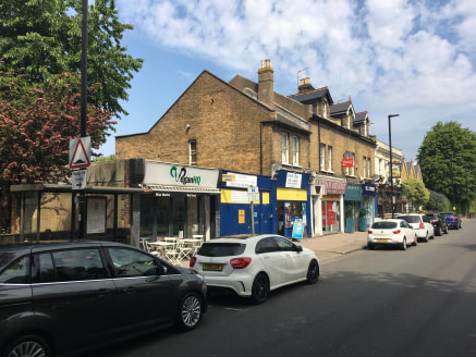This A3-unit is perfectly positioned for both daytime and evening trade. Minutes from South Ealing Station and within view of the University of West London, footfall is high....