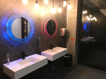 This business centre is a 6-floor, purpose-built, fully-equipped private office and co-working space in Ealing, West London. All members, from promising entrepreneurs and SME?s to larger entities, have access to a unique, tailored range of offices an...