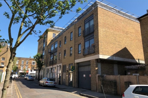 This property is located in bustling Stoke Newington. Situated on the A10 and about half a mile to Stoke Newington and Rectory Road Overground stations, the property offers easy access to both Central London and The City.

This unit was previously us...