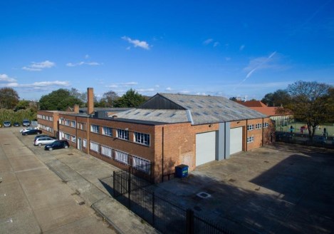 INDUSTRIAL / BUSINESS UNIT WITHIN WELL ESTABLISHED INDUSTRIAL ESTATE\n\nAmenities\n\n* Large gates yard\n\n* 2 electric roller shutter loading doors\n\n* Min eaves height of 5.7m\n\n* Three phase power & gas supply\n\n* Ground and first floor offices...