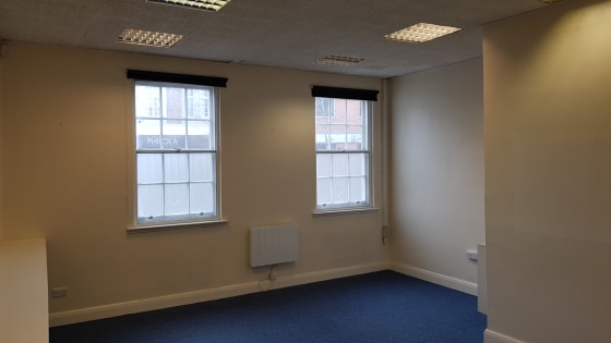 The property, set within a three storey grade 2 listed building comprises ground floor office space, the upper floors having been converted to apartments.

The space has planning consent under application no 18/01985/FUL for two apartments, 1 x 2 bed...
