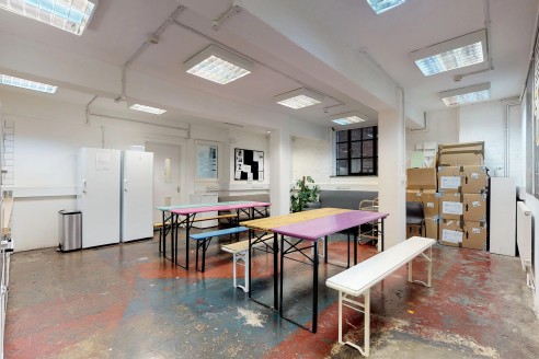 Springfield House is a prominent and attractive converted Victorian warehouse building arranged over ground and 2 upper floors with an internal courtyard. 

The units will be undergoing refurbishments, providing a creative warehouse feel throughout,...