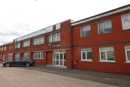 Surplus ground floor versatile space with large car parking area