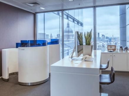 This office space is based on the 11th floor within this modern building. It is located close to one of the most attractive places for the business activity in London, the City of London. Surrounded by one of the most important financial districts in...