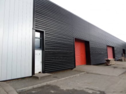 SMALL STORAGE SUITES, MOY ROAD INDUSTRIAL ESTATE, TAFFS WELL, CARDIFF, CF15 7QR\n\nTO LET\nFrom 422 Sq.Ft. to 1,228 Sq.Ft.\n\nA series of small storage/workshop units immediately available on flexible lease terms....