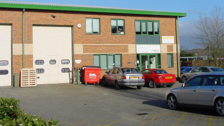 3,250 sq ft - UNDER OFFER\n\nLIGHT INDUSTRIAL / WAREHOUSE UNIT\n\nOffices:\n\n* Carpeting\n\n* Suspended ceiling\n\n* LED lighting\n\n* Gas fired central heating\n\n* Male and female WCs\n\n* Double glazed windows\n\nWarehouse:\n\n* 5m min eaves\n\n*...