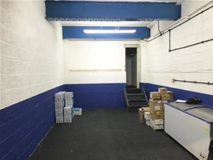 A clear open plan warehouse/creative space benefiting from a loading door. Car parking is available on the estate.\n\nAccommodation\n\nAll measurements are approximate and measured on a gross internal area basis\n\nWarehouse\n473 sqft\n43.94 sqm\n\nT...