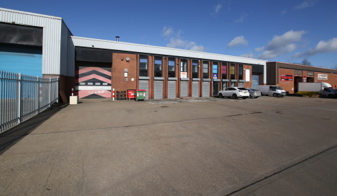 Seacroft Industrial and Trade Park is situated in a highly prominent position fronting the Leeds outer ring road. The estate provides a variety of industrial and trade units.