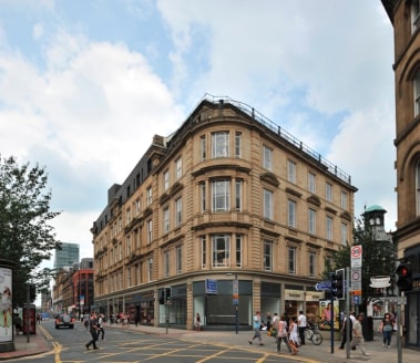 Description\n\nThe beautifully refurbished building is situated in the heart of the business district.\n\nIt acts as a connecting link between indigenous occupiers in the prime core and the financial district of Spinningfields....