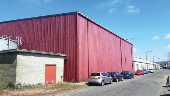 Office Building with Integrated Warehouse and Stores with Ample Parking