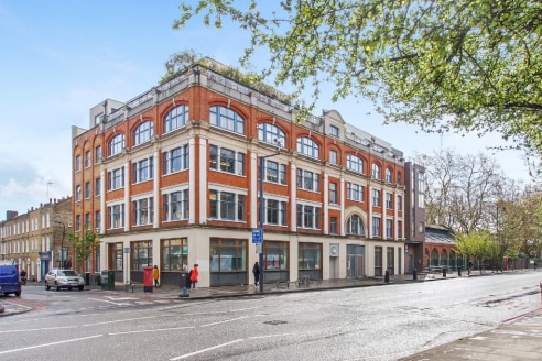 The self-contained media style office is situated on the ground floor of an imposing office building. The unit benefits from a wealth of characterful features, including wood flooring and great natural light throughout. The office comprises a number...