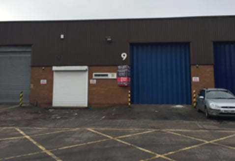 TO LET: Modern Warehouse Unit 3,273 SQ FT (304.07 SQ...