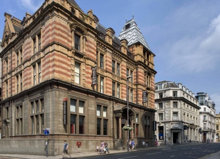 31-32 Park Row is an attractive, Alfred Waterhouse period office building with retail premises at ground and good quality office accommodation on the upper floors. Accessed directly off Park Row.