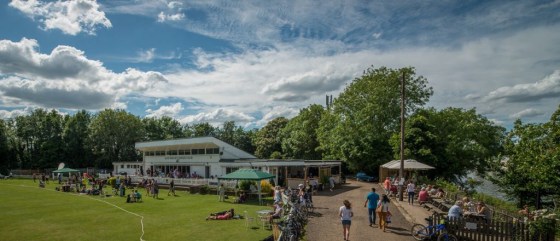 Busy waterside Cafe/restaurant opportunity in beautiful Surrey location