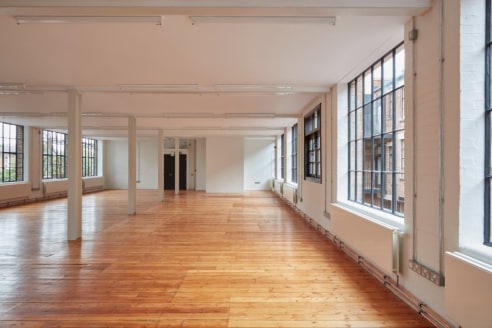 *NO DEPOSIT REQUIRED*

The De Beauvoir Block is a network of 33 workspaces, ranging from 300 to 2,500 sqft, designed and equipped to support individuals and businesses in the creative industries.

The block sits in a gated community that provides bea...