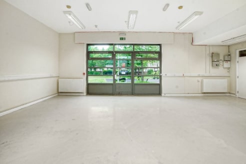 The property is a ground floor unit accessed via Teesdale Street and Cameron Best Park. The unit is open plan with excellent ceiling heights in part (3.4m). The unit is DDA compliant with a demised kitchenette, WC and roller shutters on the front and...