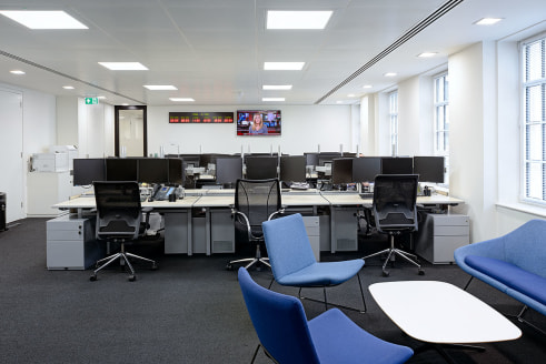 A well appointed, fully fitted and furnished 8x person office with access to communal meeting rooms, within a Grade A building in St James's
