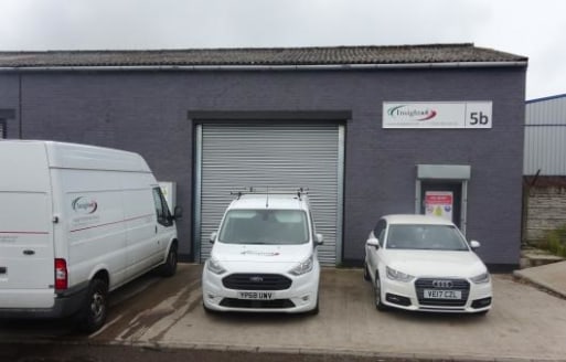 Location\n\nThe unit is situated towards the front of the Thornleigh Trading Estate which lies just off the Dudley Southern Bypass (A461). Junction 2 of the M5 is within 5 miles approx....