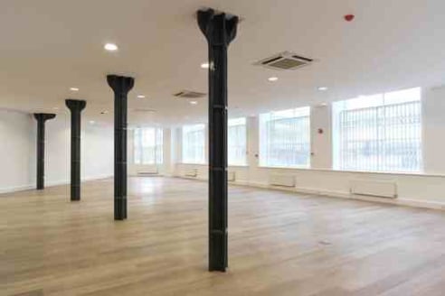 The available unit is located over the first floor of this period former warehouse building and accessed via a communal entrance off Leonard Circus and has a possibility of a direct entrance off Paul Street. 

The unit benefits from natural daylight,...