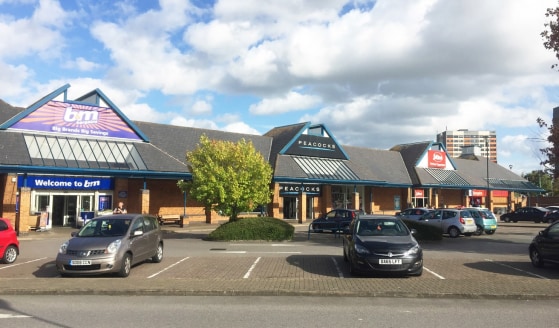 Prominent retail units to let at Flintshire Retail Park. 

Unit F - Ground Floor Sales - 15,000 sq ft / 1,393.5 sq m