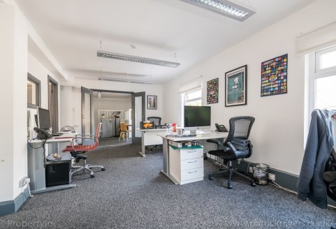 58.23 Square Metres. (627 sq.ft.) Well presented self contained first floor offices suite with own entrance on Fellbrigg Road. There is a reception area, kitchenette, modern WC, main office area and further two separate rooms. Light and bright area.....