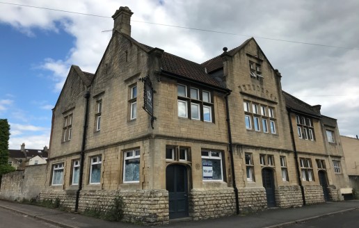 The premises has most recently been used as a public house arranged over ground floor and only. The new owners are open to a variety of uses, subject to planning. The ground floor offers open plan retail space with a separate kitchenette and W/C. The...