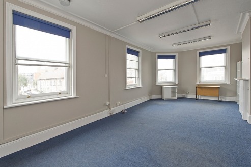 A BRIGHT SECOND FLOOR OFFICE (B1) ADJACENT TO FULHAM BROADWAY\n\nOverview\n\nTo Let\n\nThe premises office is accessed via Fulham Road and is arranged over part of the second floor of an attractive Edwardian building. The office area is open plan, wi...