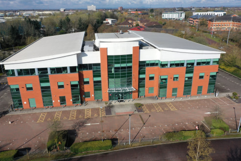 Modern Fitted Office Space With 68 Car Spaces