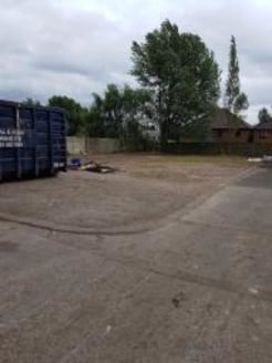 Large commercial unit...