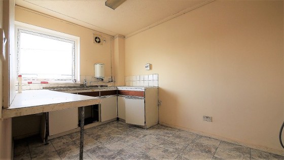 Contemporary A2 office space to rent in a commercial unit. Located just 5 minutes away from Lea Bridge Road Station, the unit is easily accessible and provides private parking onsite.