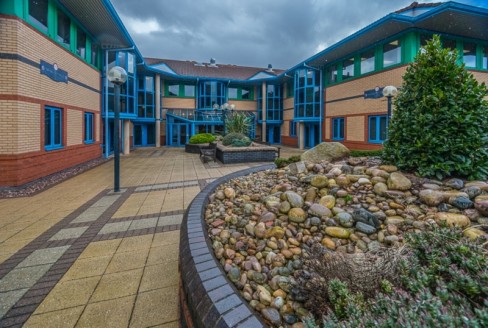 The MSO Space Business Centre located on the waterfront marina of the Dudley Canal in Brierely Hill is set in an attractive, landscaped business park with modern amenities and ample car parking as well as 24 hour security and CCTV. Dudley Court South...