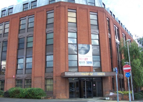 Holbrook House is situated in the heart of Swindon's commercial centre, 300 metres from mainline railway station. Fully accessed raised floor inc floorboxes, suspended ceiling with recessed Category II lighting, perimeter radiator heating, full heigh...