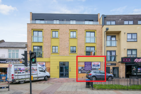 This unit is available within the refurbished block on flexible terms subject to agreement and on a long leasehold basis of 125 years. 

The recently refurbished retail units are offered in shell and core condition. The unit benefits from a rear acce...