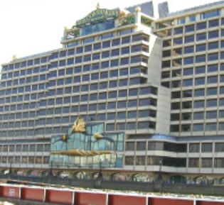 Sea Containers House - SE1