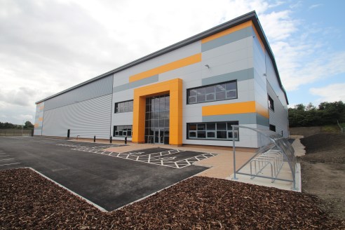 Forming part of the 62 Leeds development which is already home to Lidl, Afon Wen and Turners, Unit 2 is a brand new high-spec industrial/distribution unit that is ready for immediate occupation. This detached unit has been completed to the highest st...