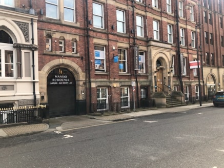 The subject unit is set within an attractive, period building occupied by a number of office/leisure operators. The lower ground floor benefits from a separate pedestrianised access off Park Place making it easily accessible for visitors. A number of...